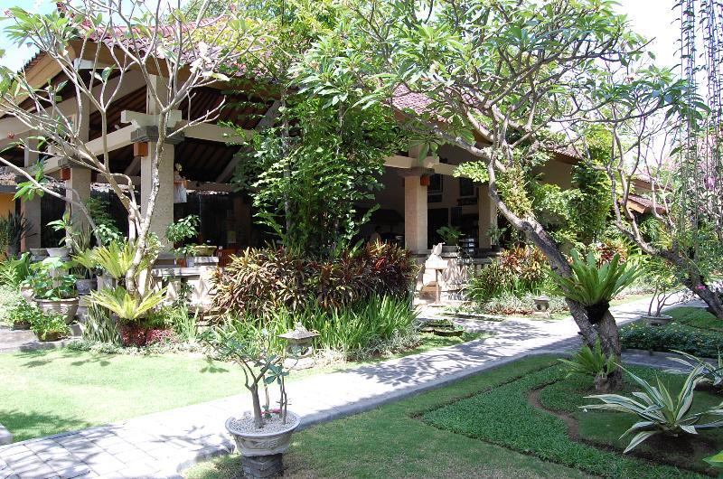 Mentari Sanur Hotel Exterior photo